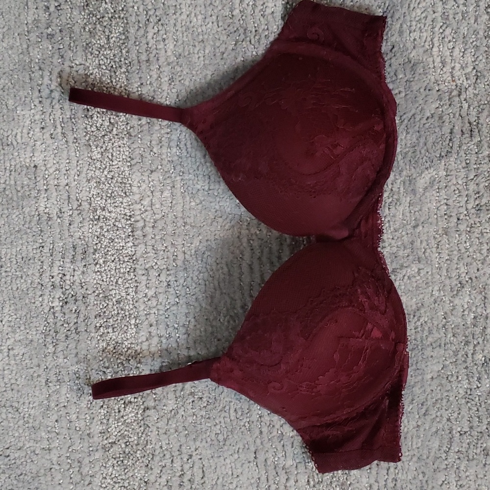 Victoria's Secret Lace Push Up Bra Sz 36B